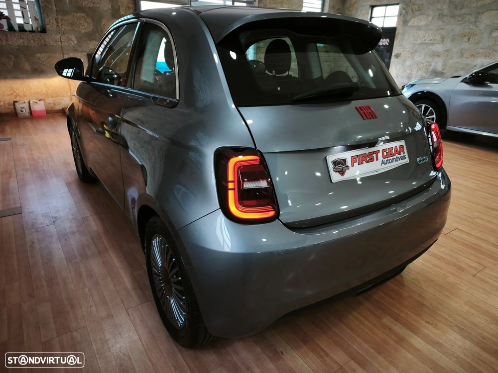 Fiat 500e 23,8kWh Red - 57