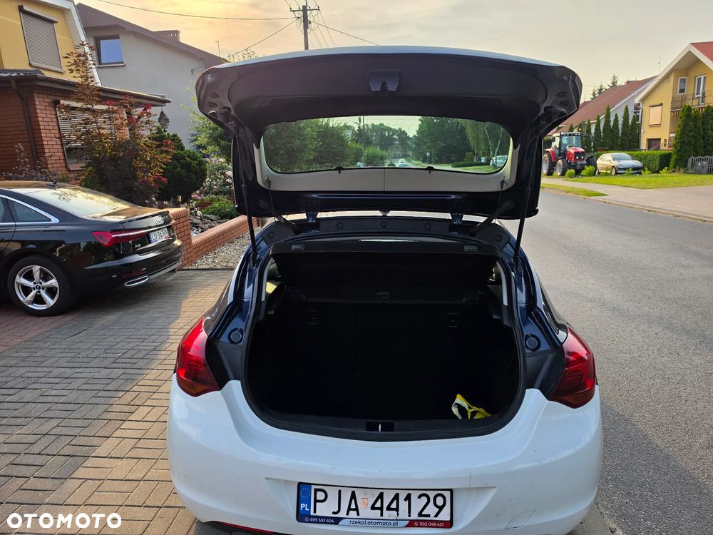 Opel Astra 1.7 CDTI Cosmo - 21