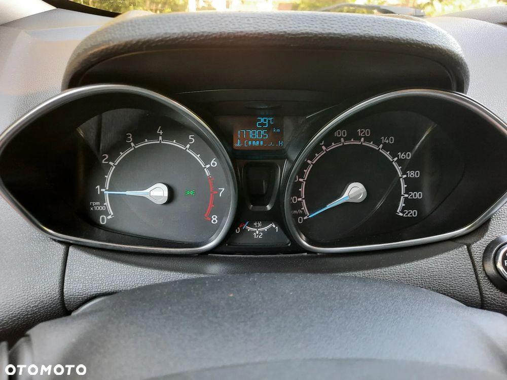 Ford EcoSport - 27