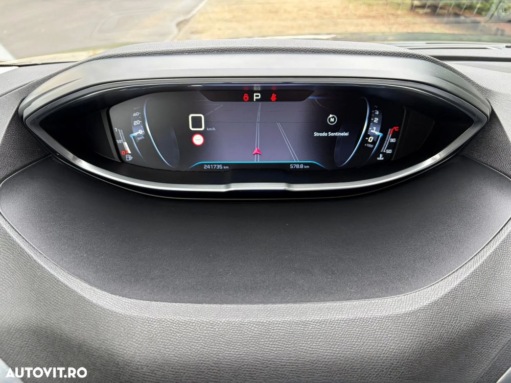 Peugeot 3008 1.6 BlueHDI S&S EAT6 Active - 30