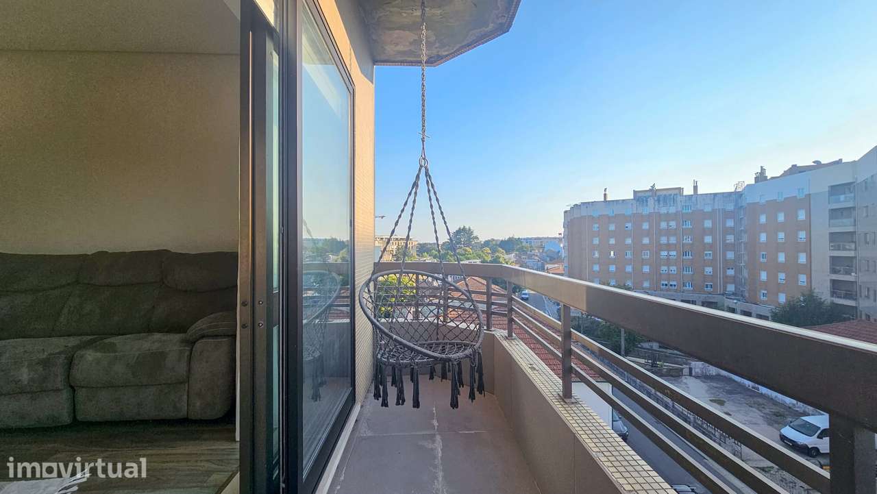 Apartamento T2 renovado, equipado e mobilado no Alto da Maia. - Grande imagem: 3/12