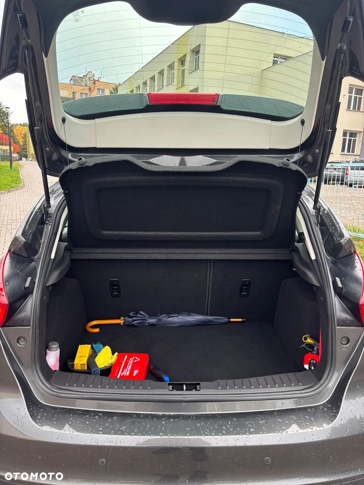 Ford Focus - 10