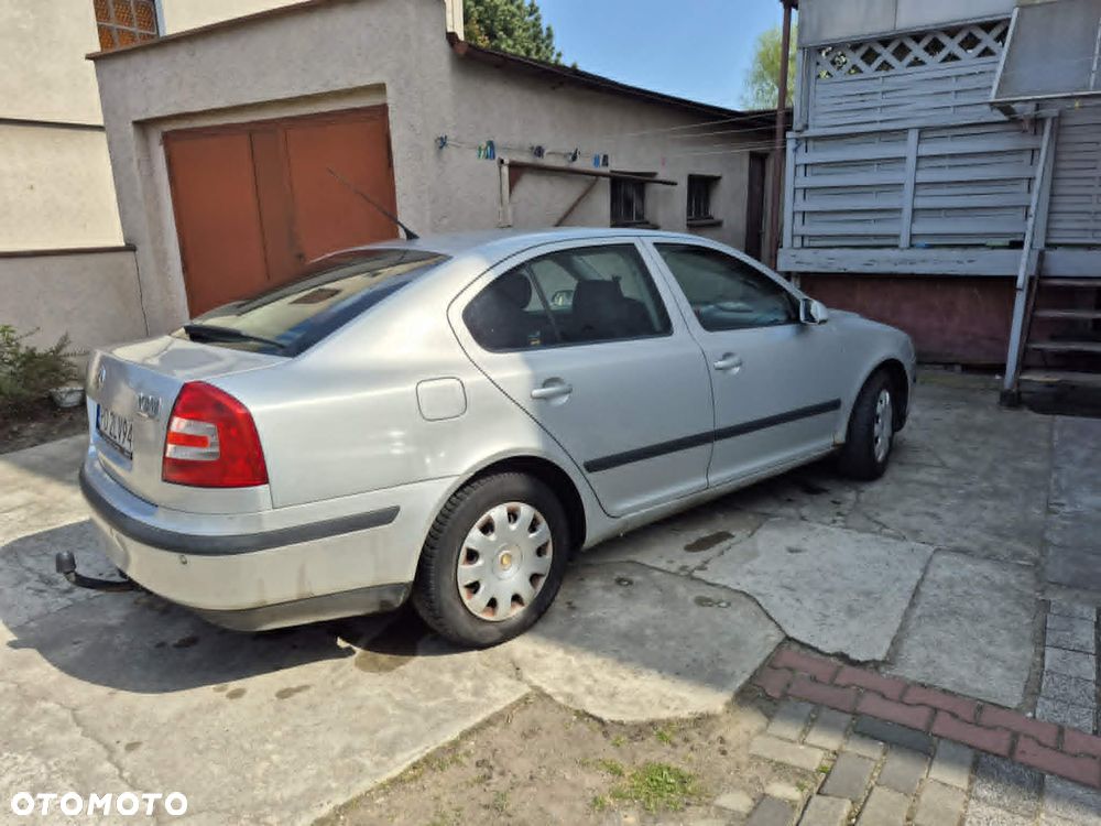Skoda Octavia 1.6 Tour - 3