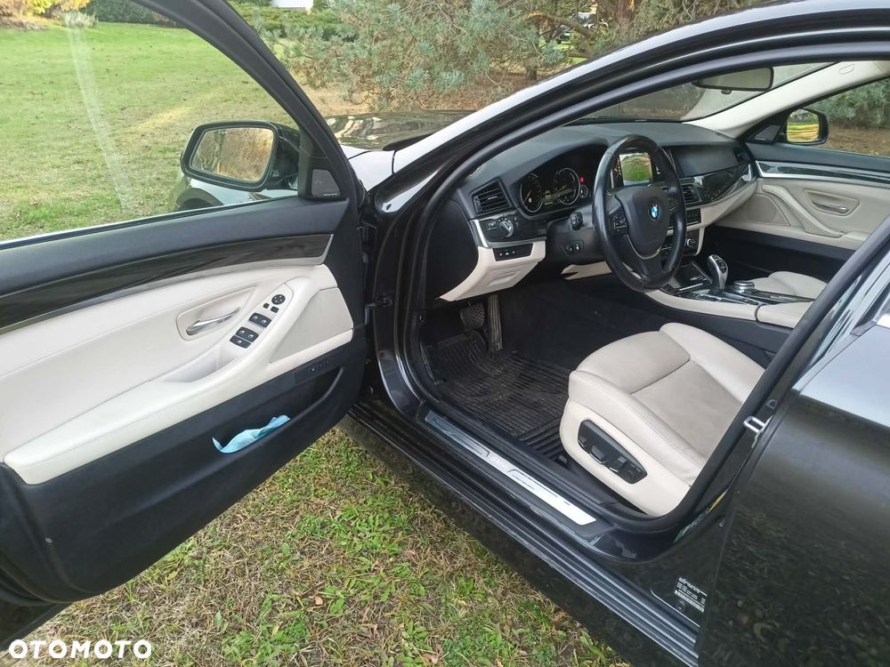 BMW Seria 5 535i Luxury Line - 20