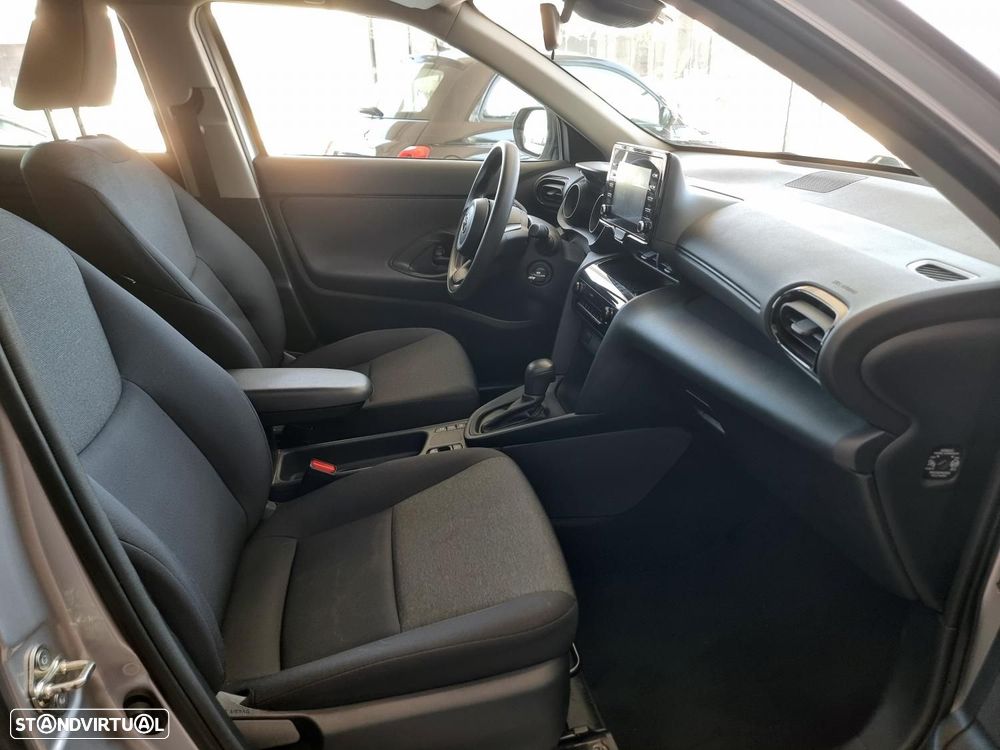 Toyota Yaris Cross 1.5 HDF Comfort - 33