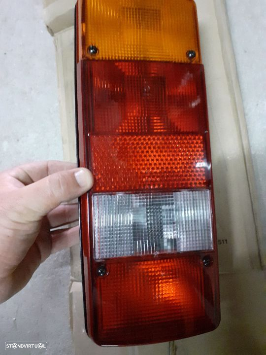 Farol farolin nissa cabstar f23 novo - 3