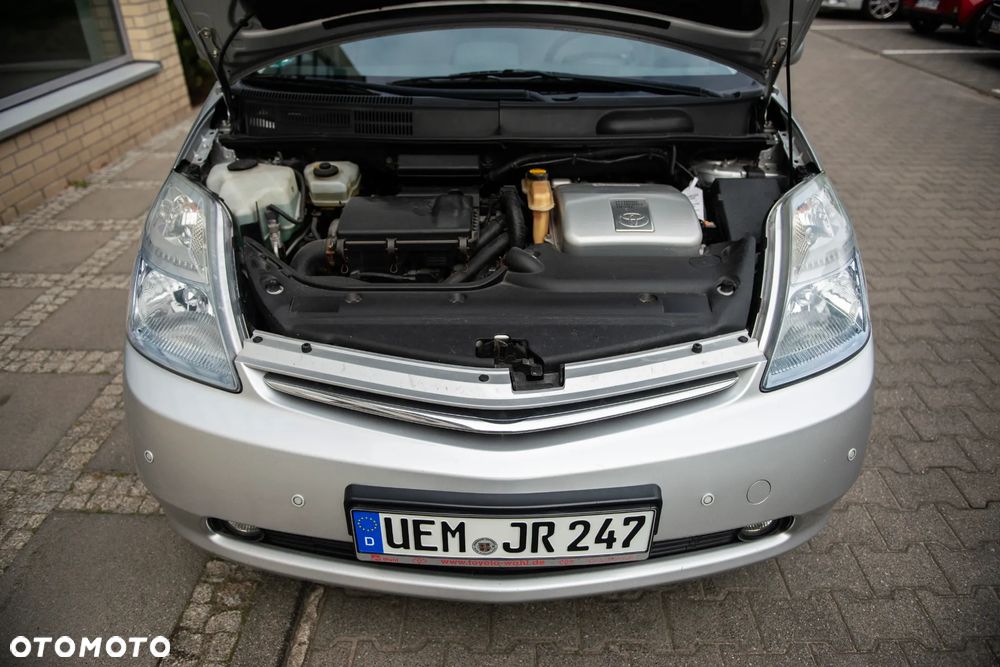 Toyota Prius 1.5 VVT-i Prestige - 7