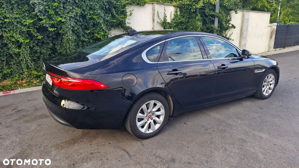 Jaguar XF - 22