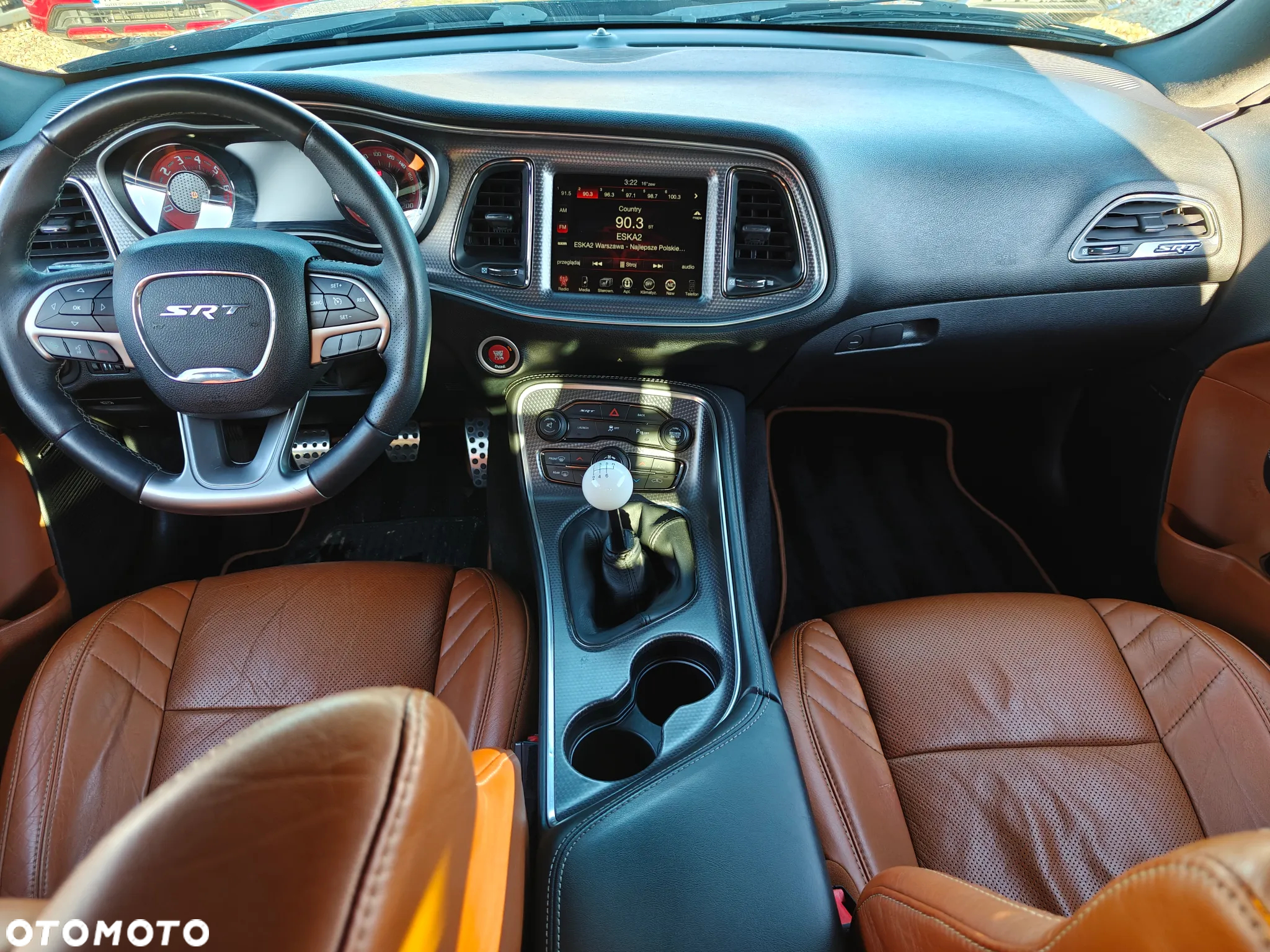 Dodge Challenger - 13