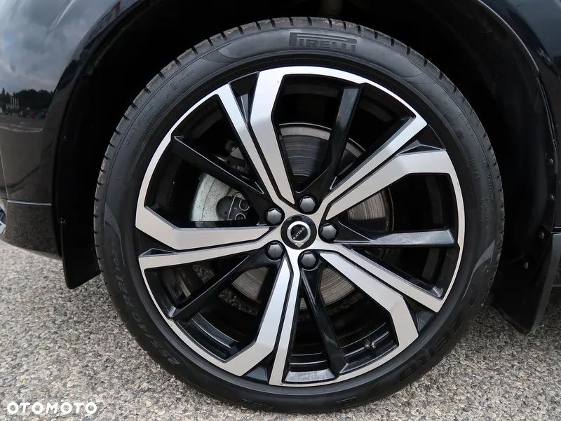 Volvo XC 60 B5 B AWD Plus Dark - 32
