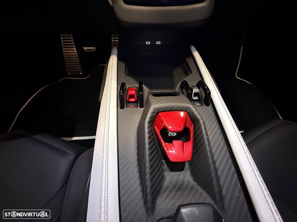 Lamborghini Revuelto 6.5 V12 - 38