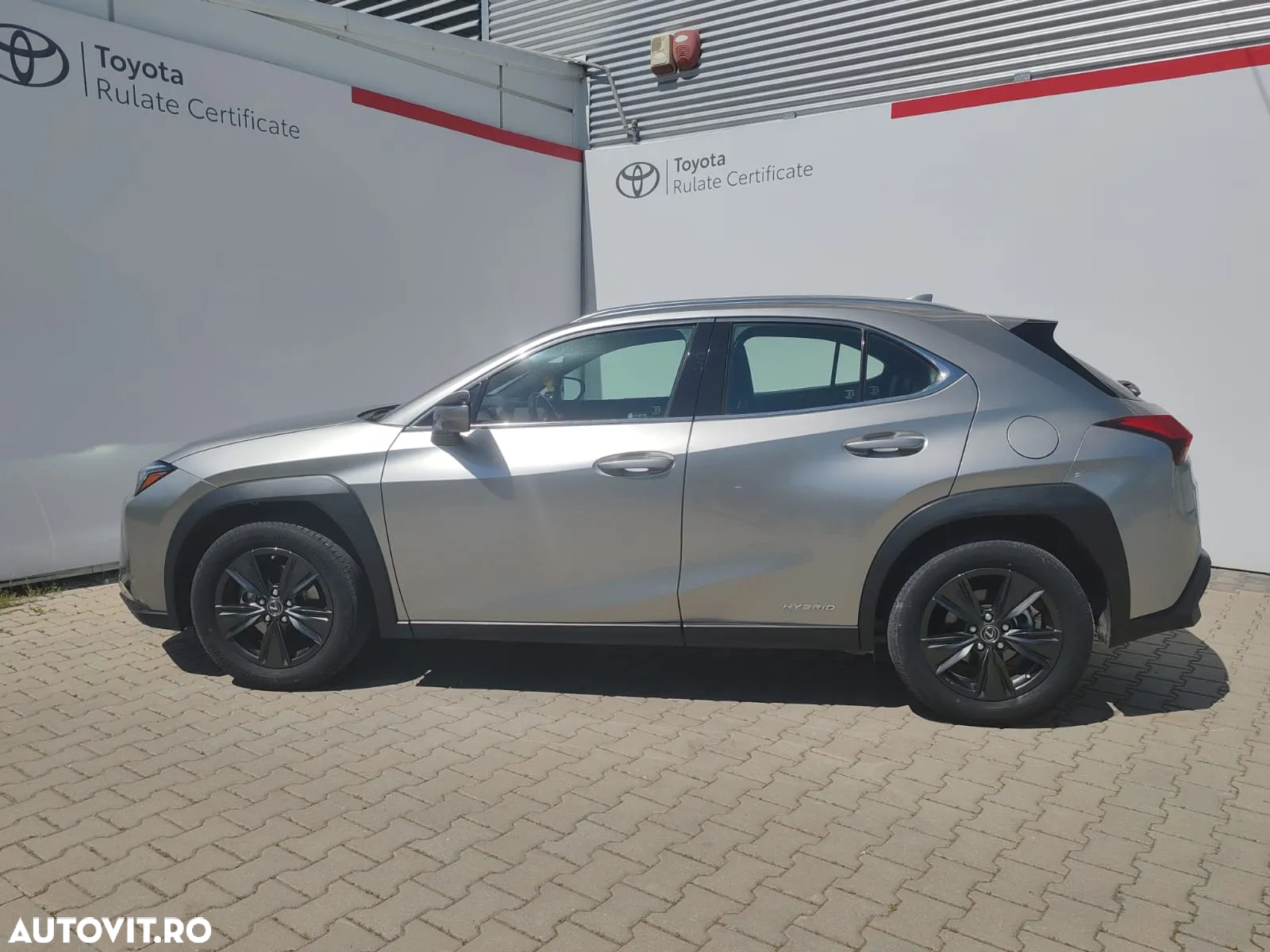 Lexus UX 250h Executive Line - 2