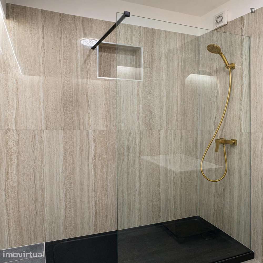 Quarto - localizado em Faro - Grande imagem: 2/7