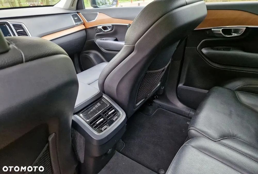 Volvo XC 90 T6 AWD Momentum 7os - 13