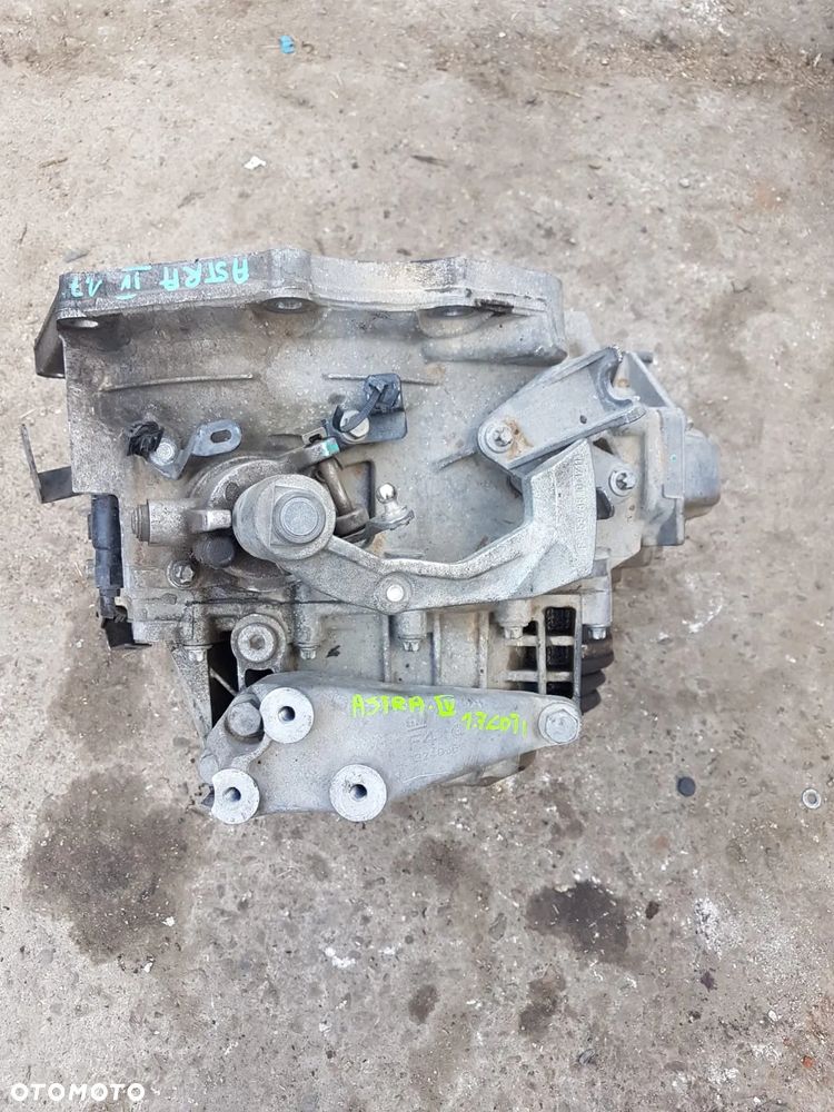 Skrzynia biegów ASTRA IV  1.7 CDTI - 4