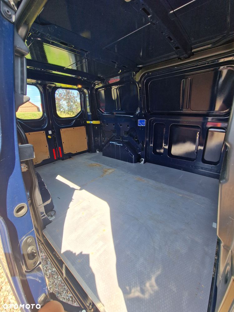 Ford TRANSIT CUSTOM - 3