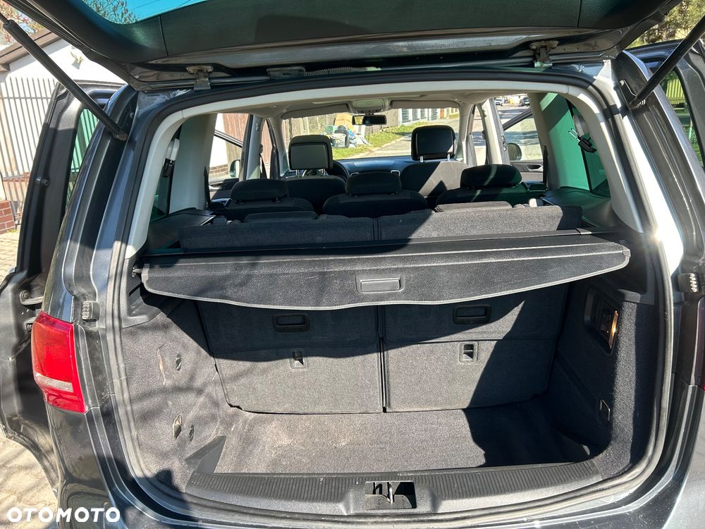 Volkswagen Sharan 2.0 TDI 4MOTION Blue Motion Life - 19