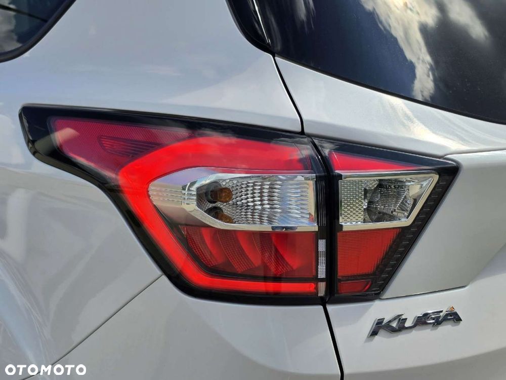 Ford Kuga - 35