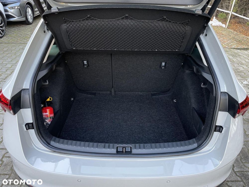 Skoda Scala 1.0 TSI Selection DSG - 9