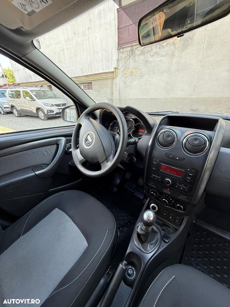 Dacia Duster 1.5 dCi 4WD Comfort - 35