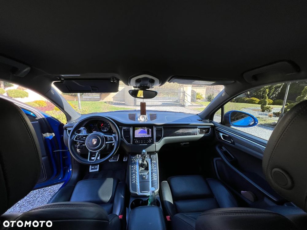Porsche Macan - 4