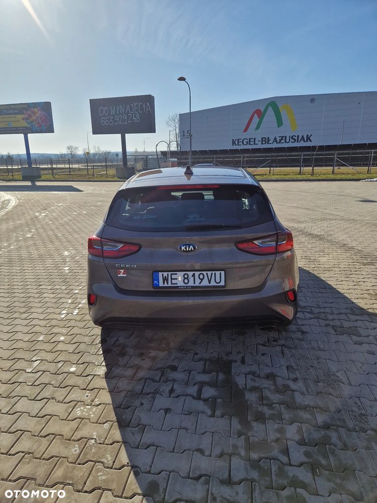Kia Ceed 1.4 L - 3