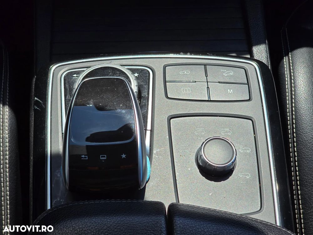 Mercedes-Benz GLS - 30