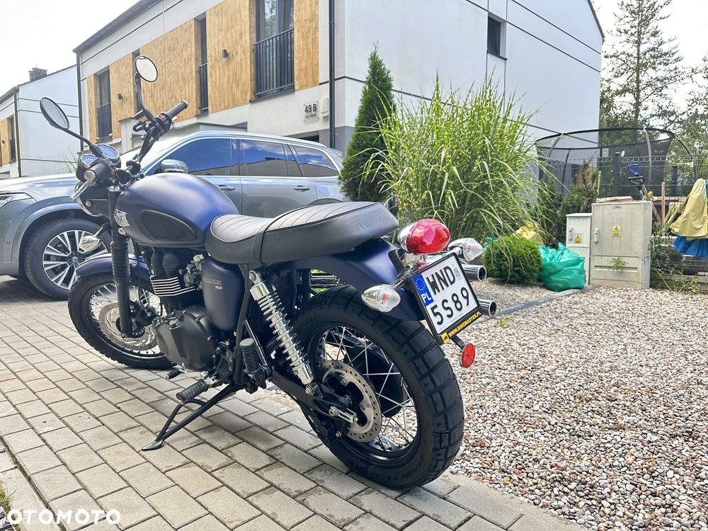 Triumph Scrambler - 9