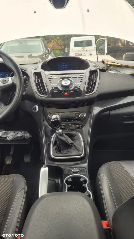 Ford Kuga 2.0 TDCi 2x4 ST-Line - 17