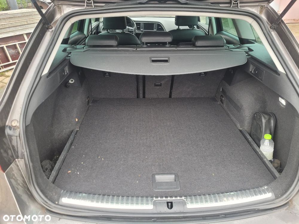 Seat Leon 2.0 TDI DPF Start&Stop DSG XCELLENCE - 29