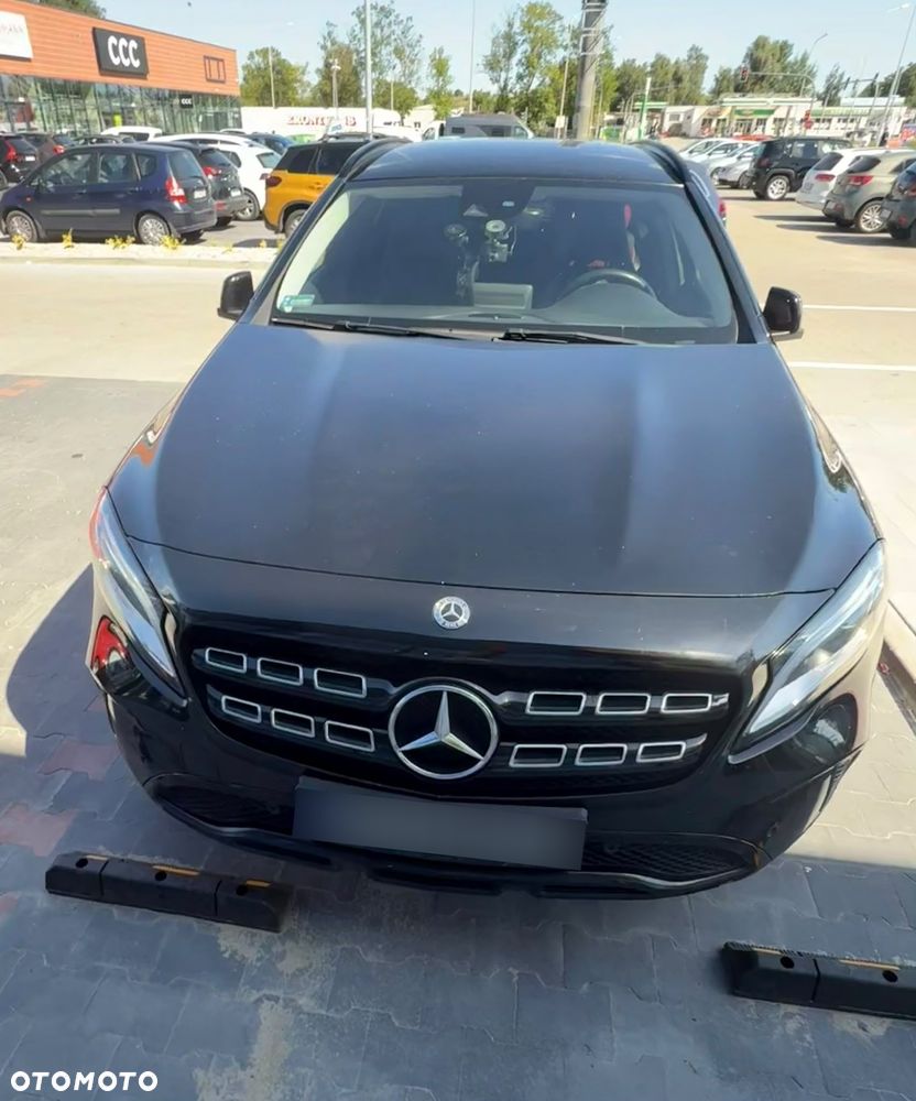 Mercedes-Benz GLA 200 7G-DCT Urban - 13