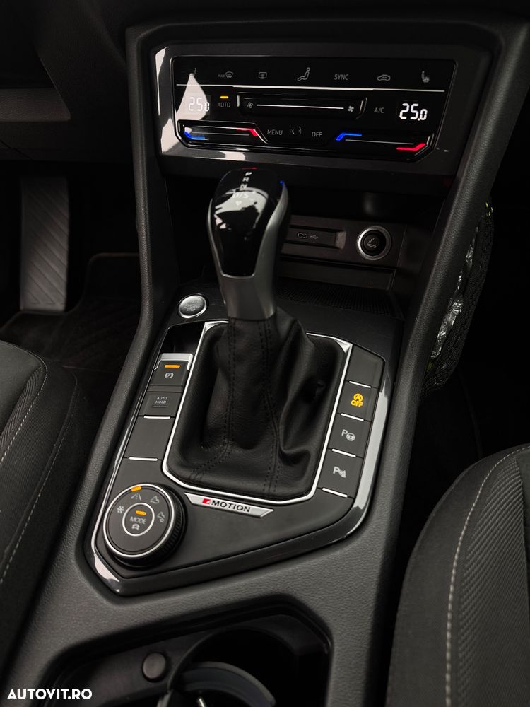 Volkswagen Tiguan 2.0 TDI SCR DSG 4Motion Elegance - 11