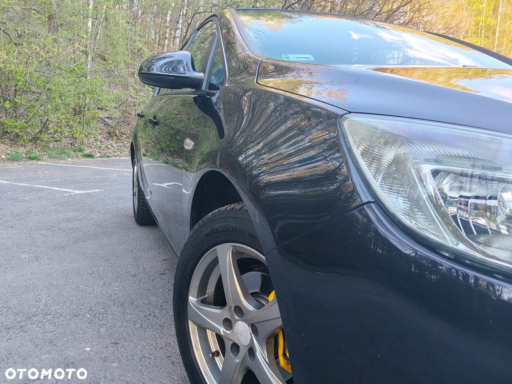Opel Astra 1.4 ecoFLEX - 19