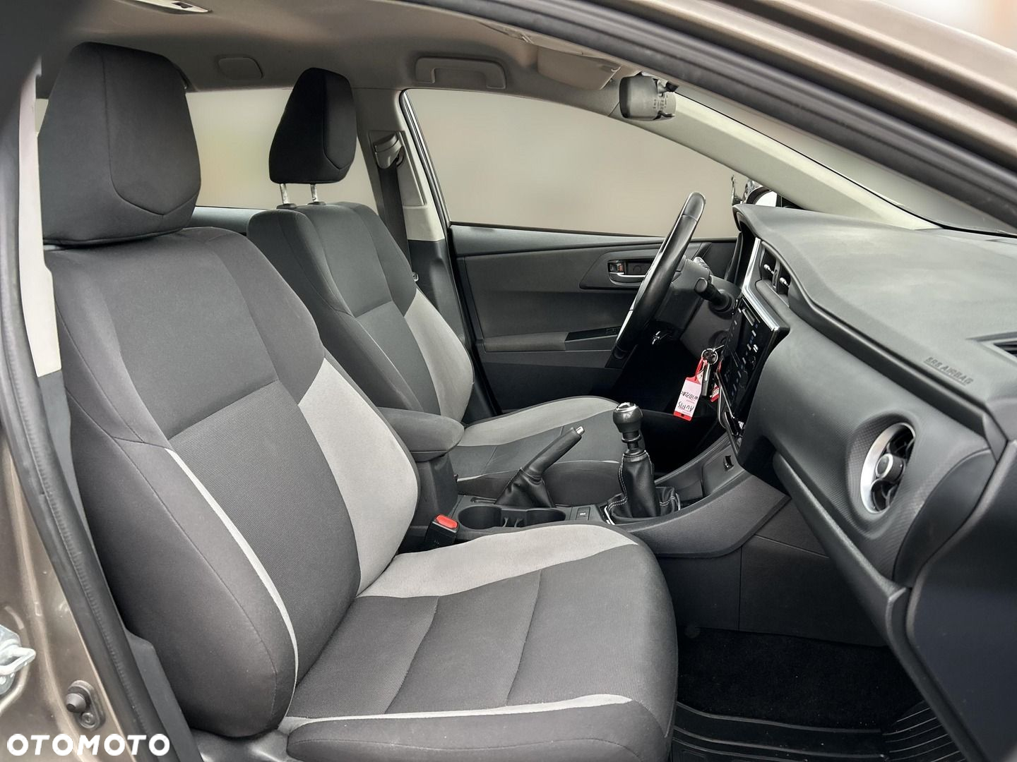 Toyota Auris - 9