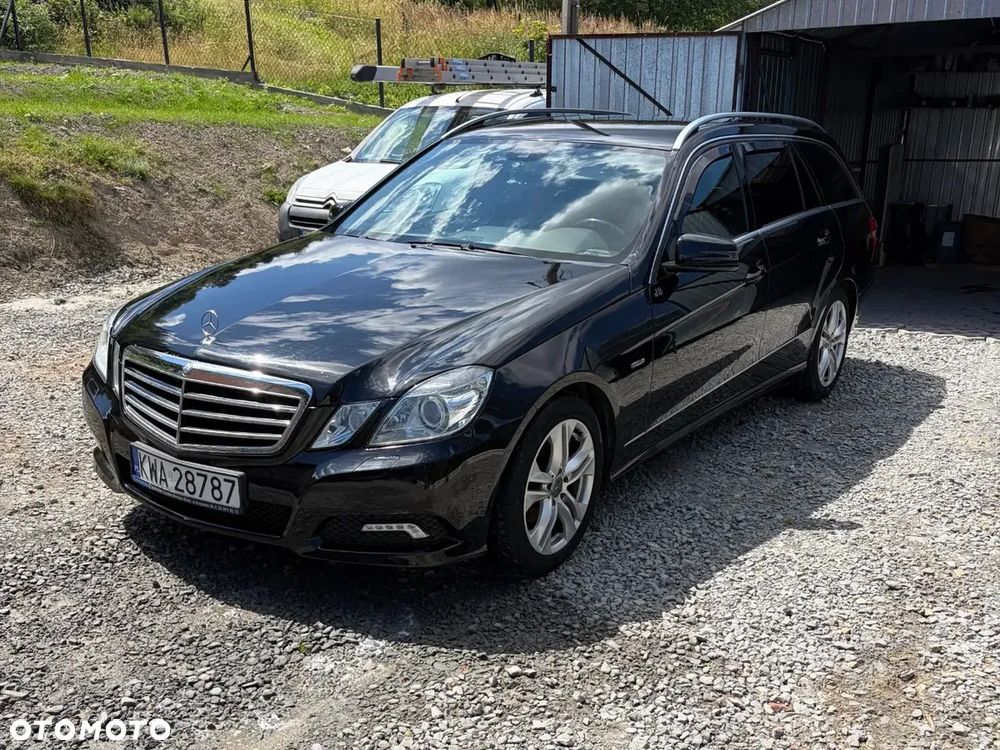 Mercedes-Benz Klasa E 200 CDI BlueEff Avantgarde - 3