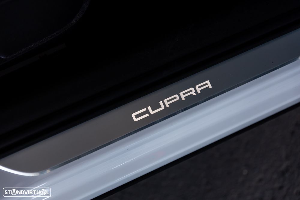 Cupra Formentor VZ 1.4 e-Hybrid DSG Priority - 24