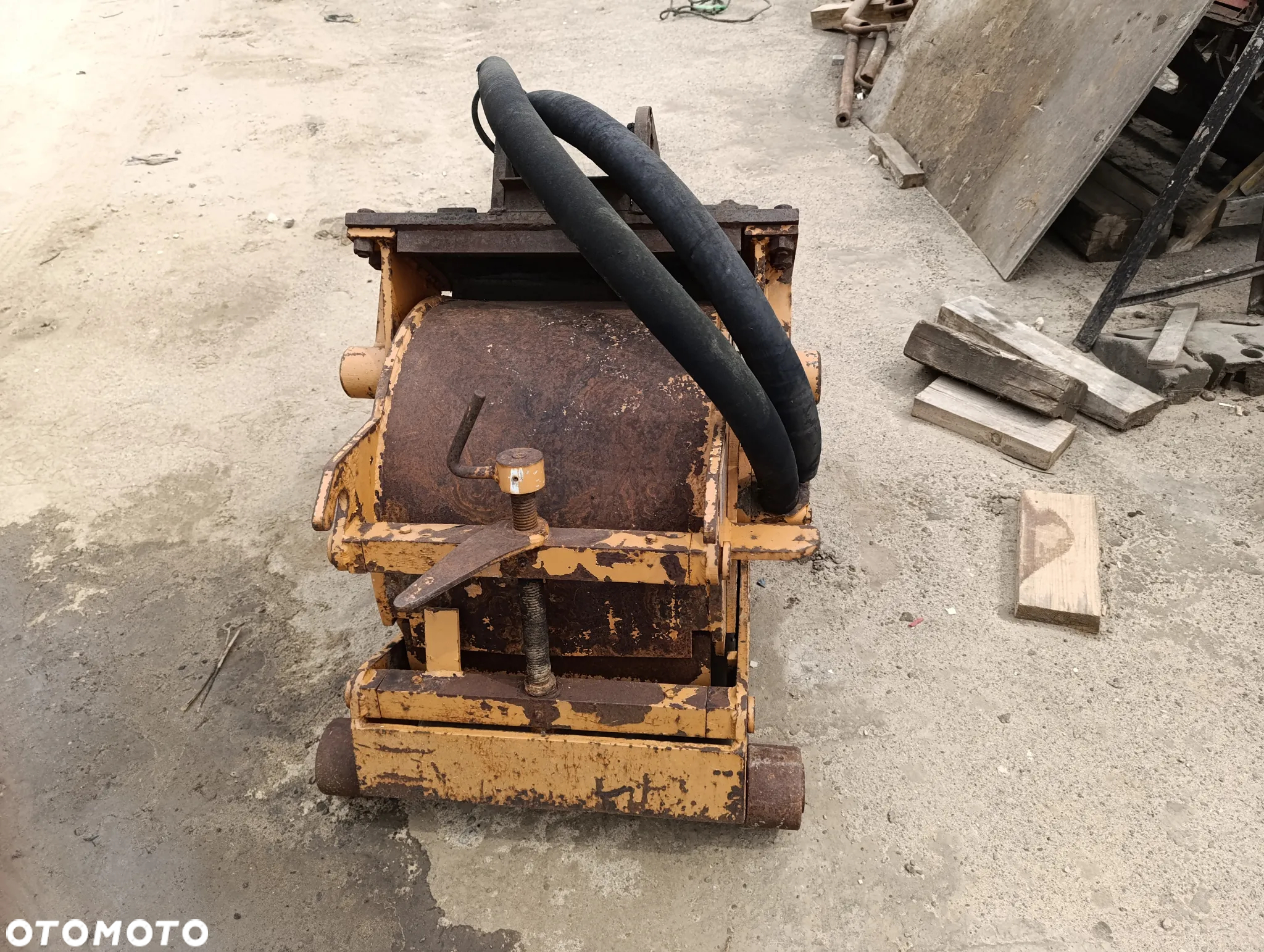 Inny CAS 450 - 2