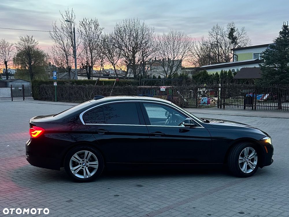 BMW Seria 3 330i Luxury Line sport - 7
