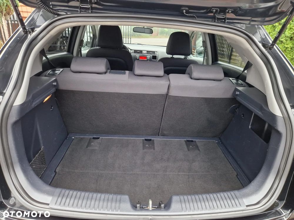 Kia Rio 1.2 Dream-Team Edition - 10