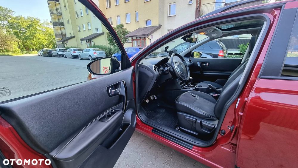 Nissan Qashqai 1.6 dCi 4 x 4 DPF Start/Stop tekna - 11