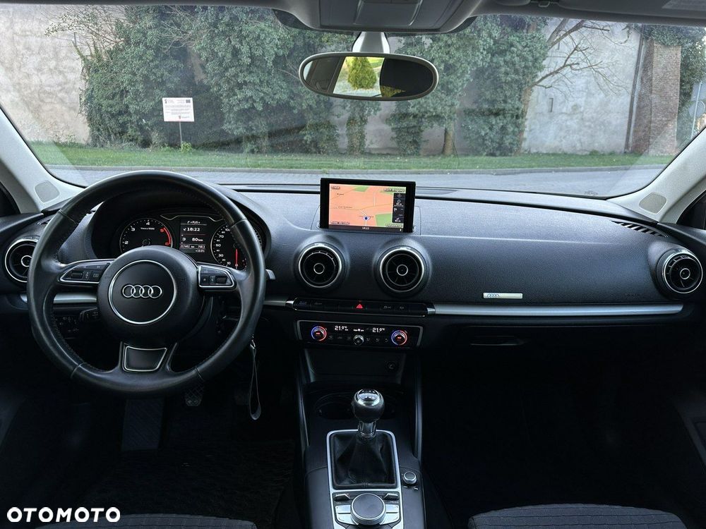 Audi A3 Sportback - 12