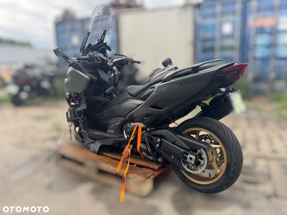 Yamaha Tmax - 4