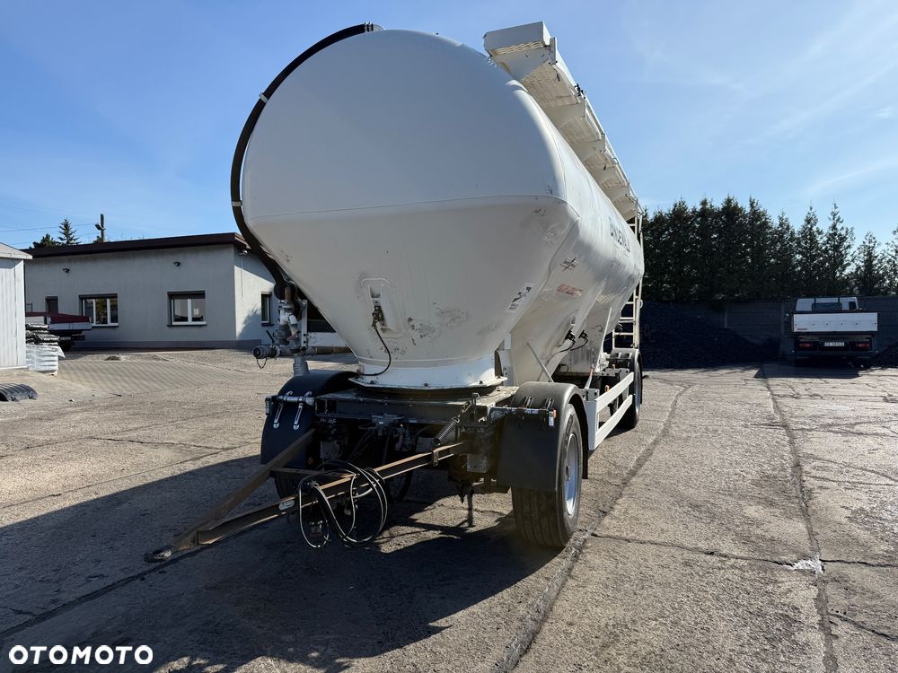 Scania - 33