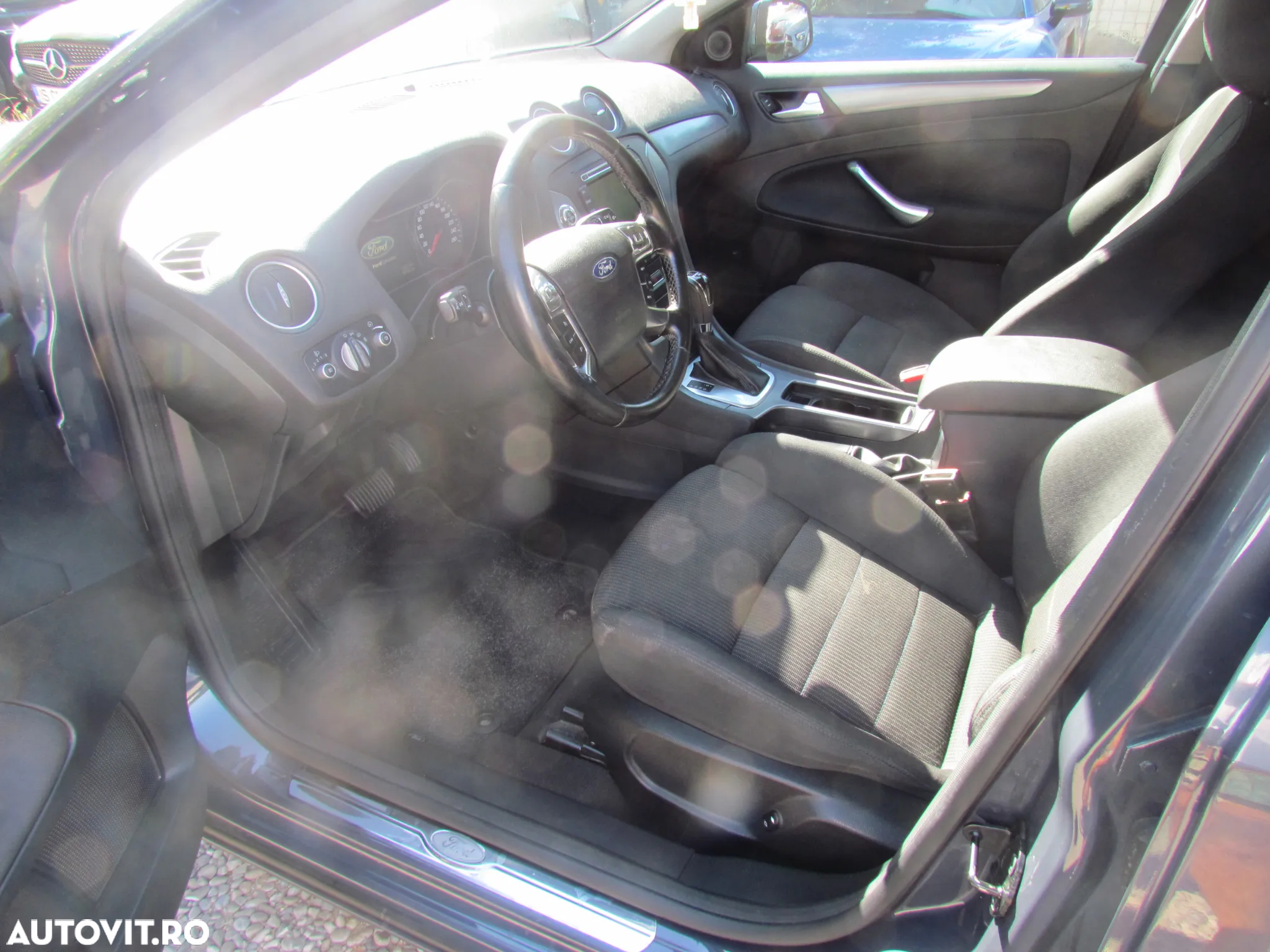 Ford Mondeo 2.0 TDCi Powershift Business Class - 5