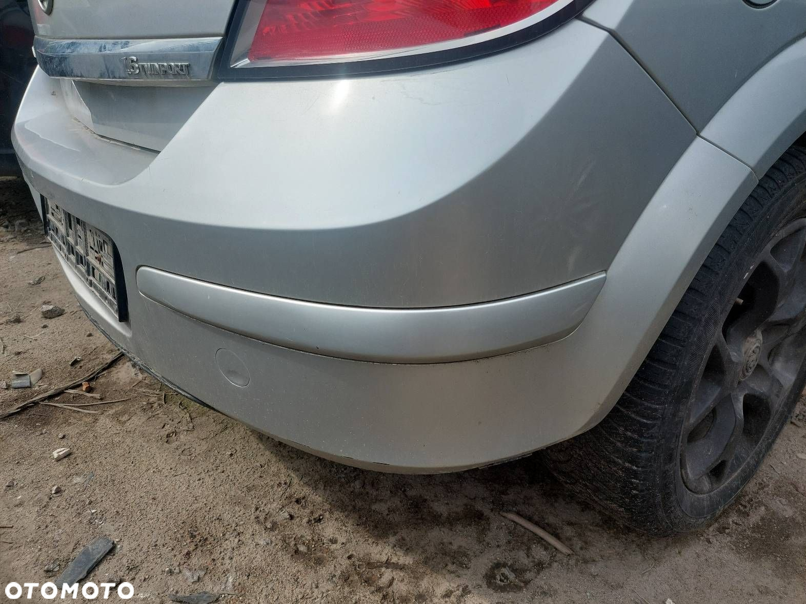 KOMPLETNY TYŁ KLAPA ZDERZAK LAMPA VAUXHALL ASTRA H - 7