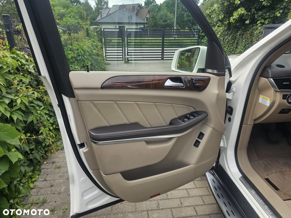 Mercedes-Benz GL 500 4-Matic - 9