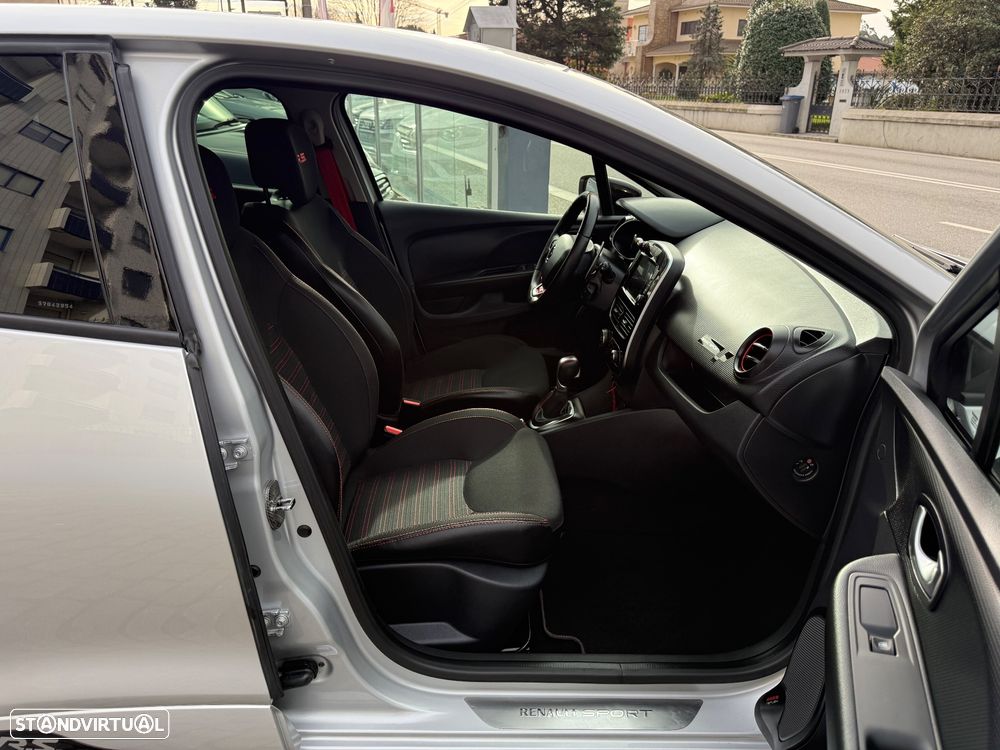 Renault Clio 1.6 Turbo R.S. EDC Sport - 47