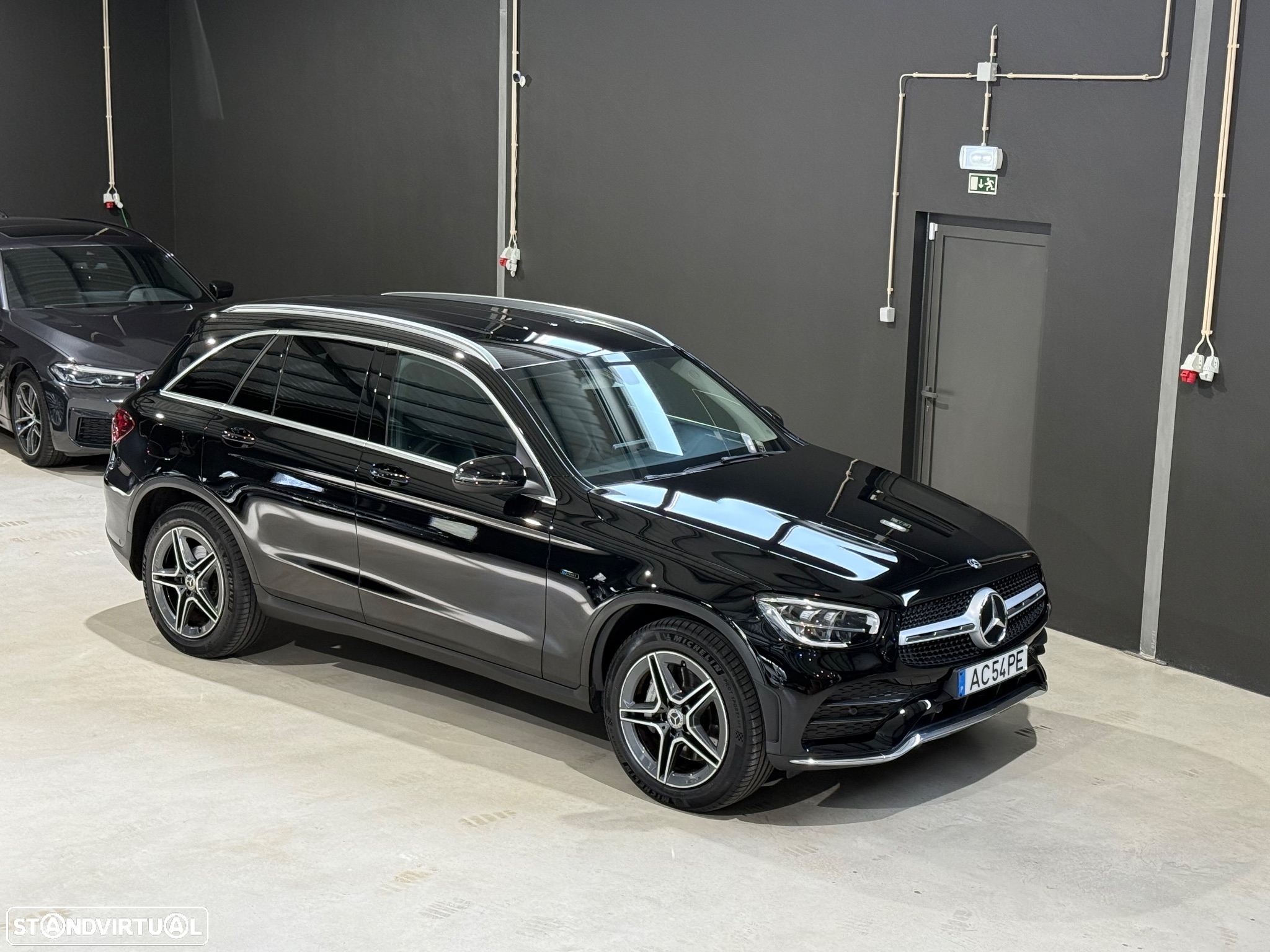 Mercedes-Benz GLC 300 e 4Matic - 3