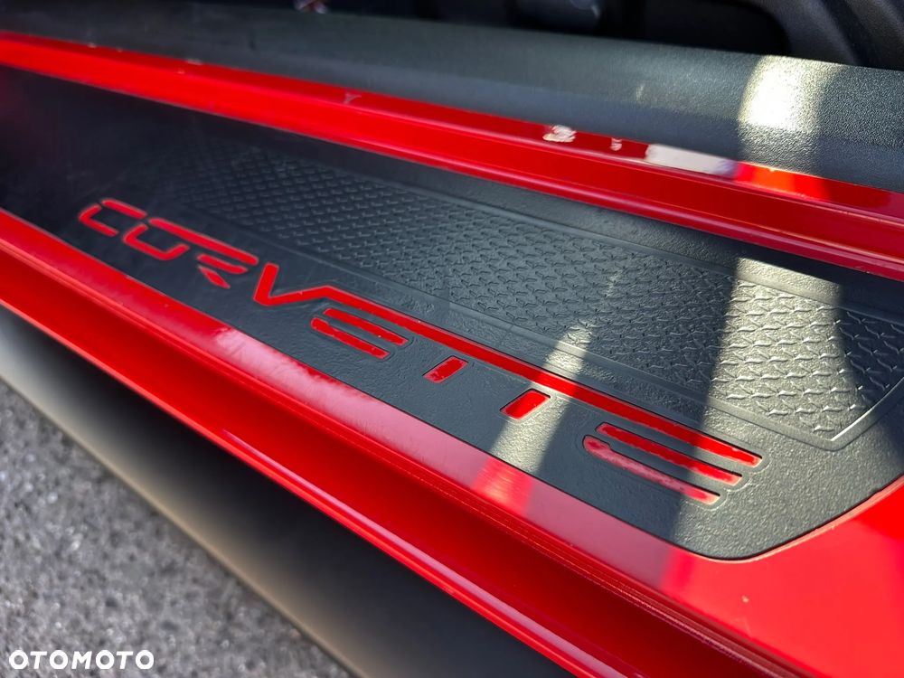 Chevrolet Corvette - 11