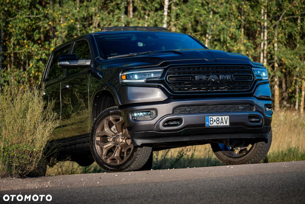 RAM 1500 Crew Cab Shortbed Limited - 22